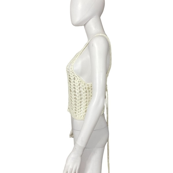 Cozy Casual Ivory Crochet Knit Tank Top
New - Picture 3 of 6